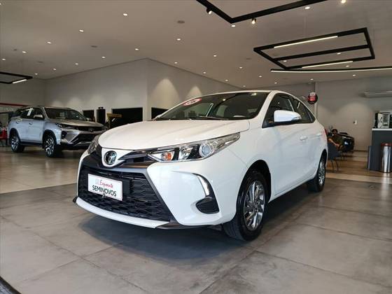 TOYOTA YARIS 1.5 16V FLEX SEDAN XS MULTIDRIVE TOYOTA YARIS 1.5 16V FLEX SEDAN XS MULTIDRIVE
